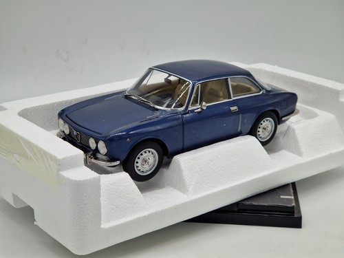 Alfa romeo gtv 2000 blu - alfa,