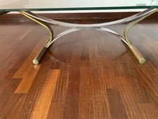 Tavolino da salotto acciaio e cristallo. Argentato E Dorato. Vintage Anni ‘70.