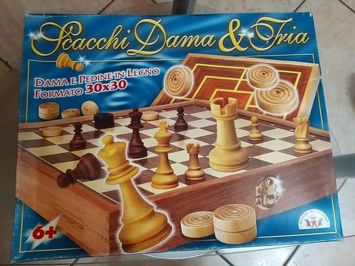 Scacchi dama tria e - dama,