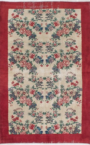 Tappeto vintage tradizionale