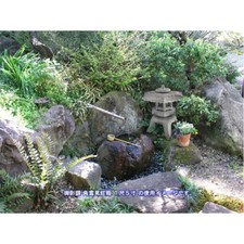 Pagoda Orientale In Cemento