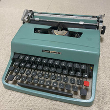 Macchina da scrivere manuale Olivetti Lettera 32 retrò vintage antica non testata senza custodia