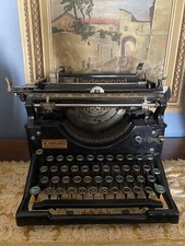 Macchina da scrivere vintage