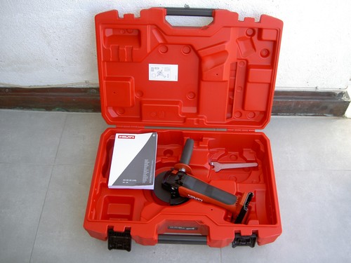 Smerigliatrice angolare - , a