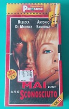 MAI CON UNO SCONOSCIUTO (1995)