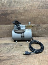 Pompa per vuoto a membrana