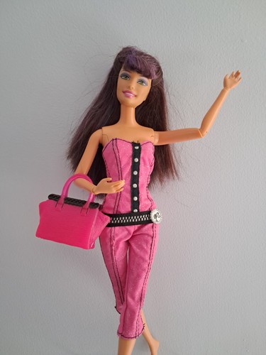 2010 outfit barbie sassy - 2010,