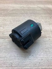 8360995 1378134 BMW Serie 3