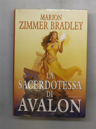 Sacerdotessa avalon di - la,