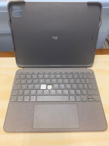 Logitech combo touch ipad - touch, pro