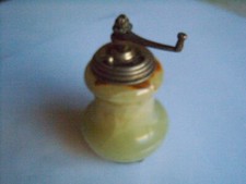 Macina spezie rotondo acciaio e onice