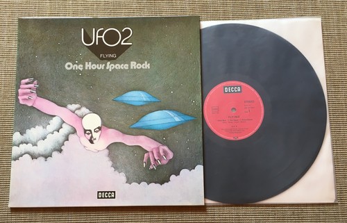 Ufo flying one hour - one, space