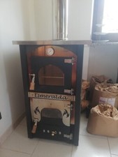 stufa a legna con forno in acciaio nera interni con mattoni refrattari 18kw