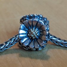 Autentica perla margherita Trollbeads argento e oro