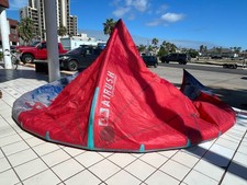 Kiteboarding Airush Ultra V2