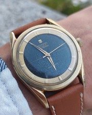 Universal Genève Polerouter