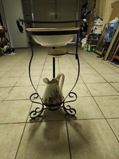 toeletta portacatino antica con Catino Brocca E Portasapone 