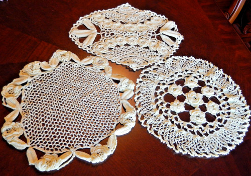 Set tre centrini gialli - centrini,