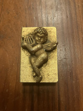 Scatola porta fiammiferi Cupido vintage cherubino metallo testurizzato color oro ottimi dettagli