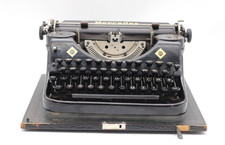 Antica macchina da scrivere