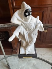 Statua “Pulcinella” in porcellana Flavia, firmata Garbella – 17x6 cm
