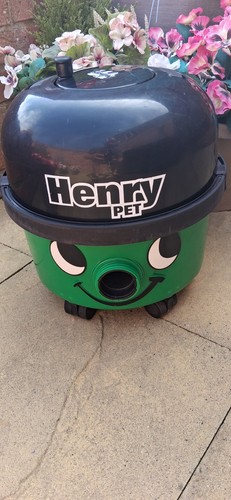Henry pet hoover - ,