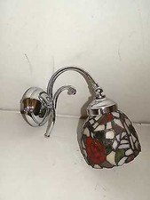 Appliques Lampada da parete in ottone nichelato con vetro Tiffany Rose Decorate