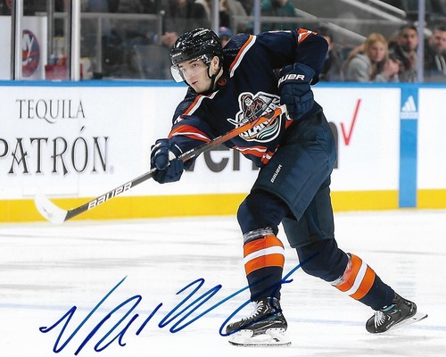 Noah dobson signed 8x10 - 8x10, photo