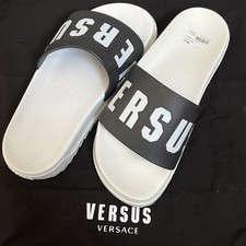Slider con logo Versus Versace