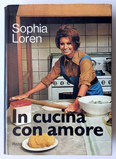 IN CUCINA CON AMORE, Sophia