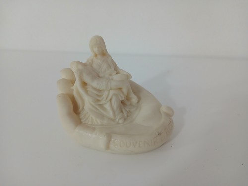 Statuina pietà di - statuina,