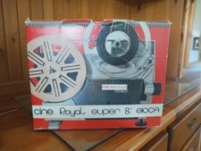 Proiettore E Schermo Cine