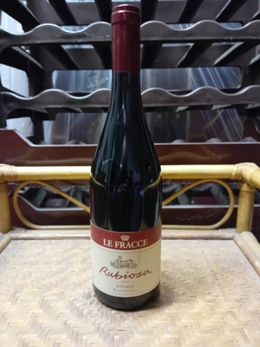 Bottiglia vino rosso - rosso, frizz