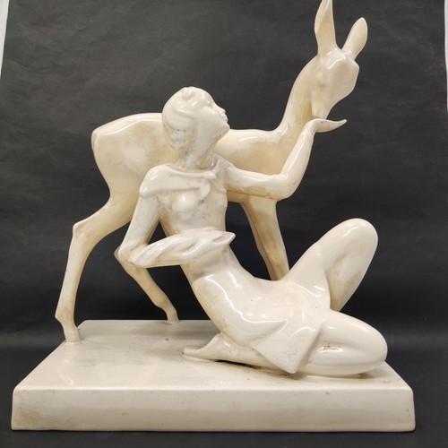 Ceramica giovinetta con - , daino