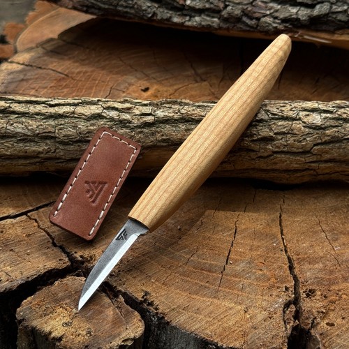Coltello dettaglio intaglio