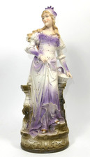 Grande Figura In Porcellana