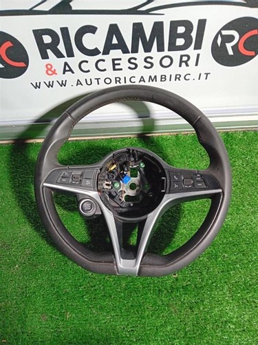 Volante per alfa - romeo, giulia