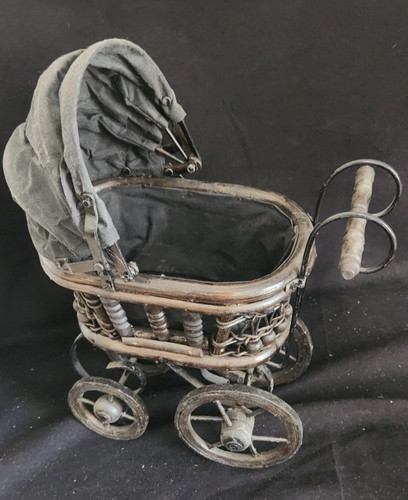 Passeggino giocattolo vintage