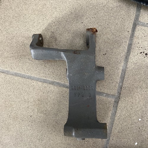 Supporto inferiore compressore - supporto,