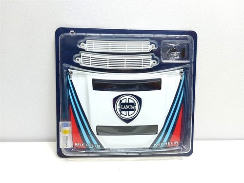 Uscita cofano lancia delta - uscita,