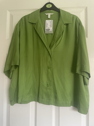 Sateen boxy shirt in - sateen,