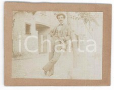 1910 ca ITALIA Giovane uomo