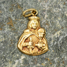 Ciondolo in oro giallo 18 kt con figura Gesù calice religioso e spada