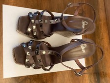 Sandali donna Castaner con zeppa,