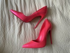 Christian Louboutin So Kate