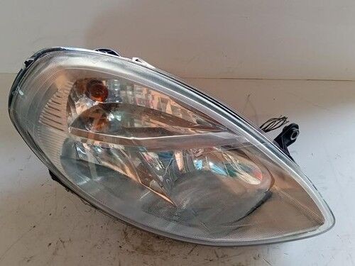 Faro lancia 2004 - lancia,