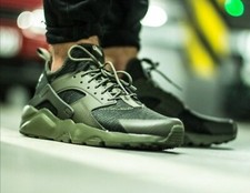 NEW - Nike Air Huarache Run