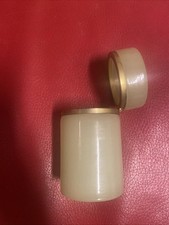 cofanetto cilindrico Scatola e vasetti in vetro opalino verde lime, Francia,