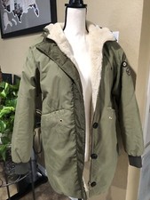 Giacca con pelliccia sintetica