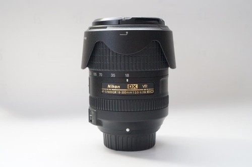 Nikkor 300 mm - 18-300,